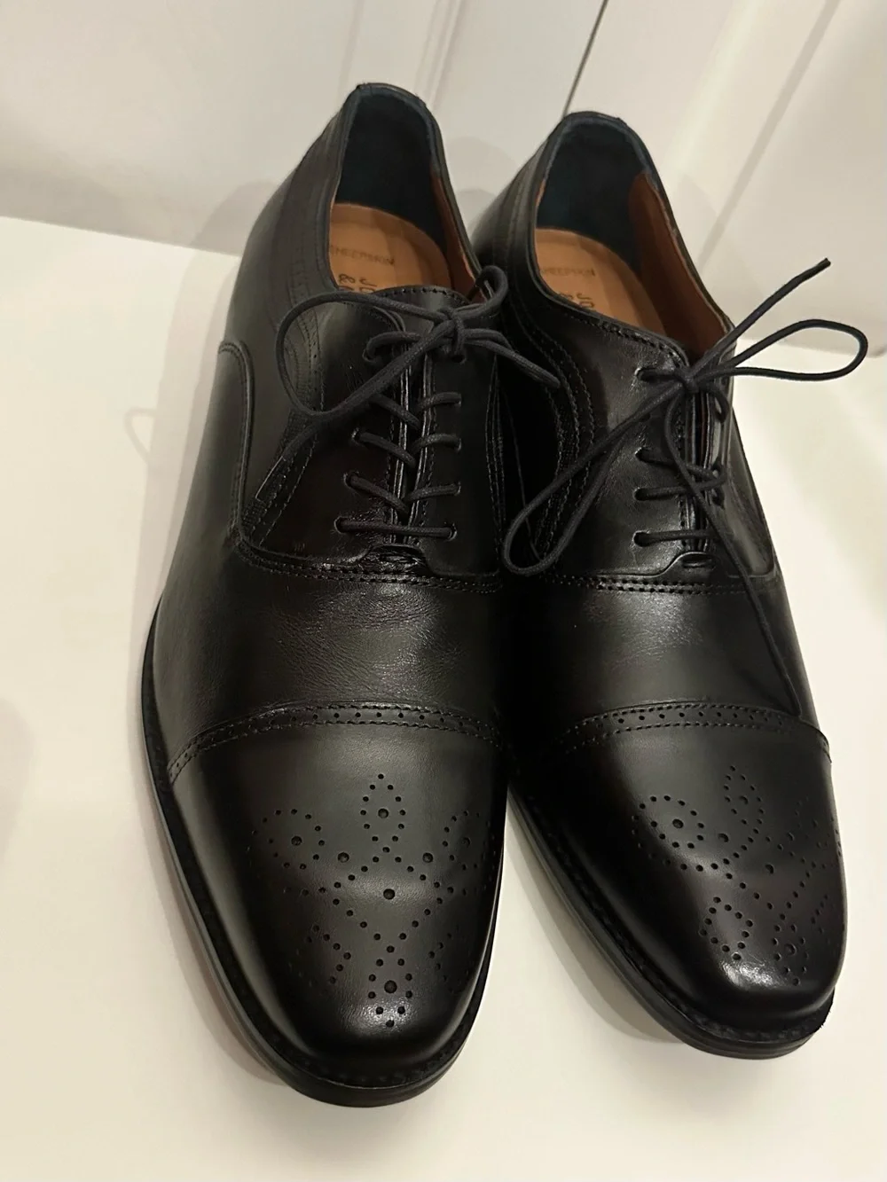 Johnston & Murphy Black Leather Cap-Toe Derby Dress Shoes